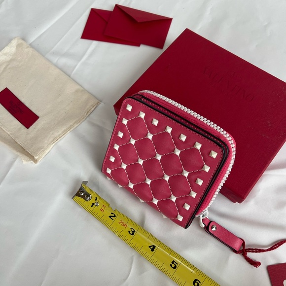 $3250 Set of 2 Valentino Garavani bag and wallet new with tag and dust bags - Picture 17 of 17